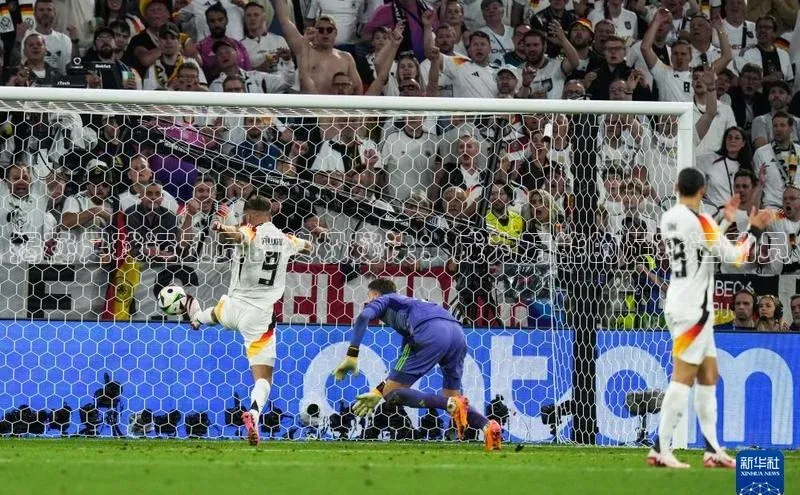 long8唯一官方网站登录头号玩家网易