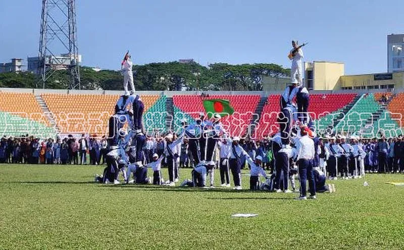 龙8官网手机登录入口颐驰 06